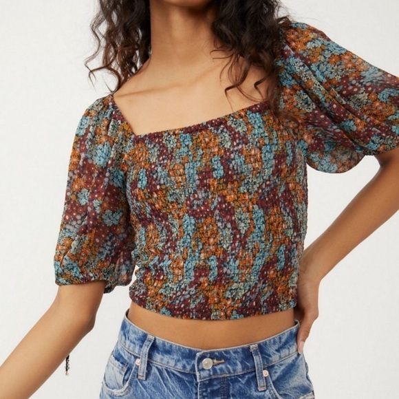 NWT Free People Back On Smocked Puff Sleeve Floral Print Crop Top - Picture 1 of 8